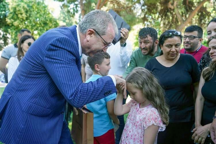 Ege Üniversitesi ailesi bayramlaştı haberinin görseli