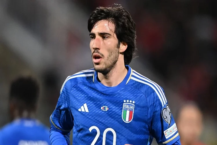 Sandro Tonali İngiltere yolcusu haberinin görseli