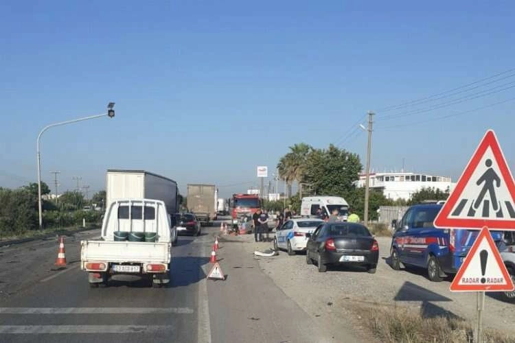 Manisa'da bir tır otomobille çarpıştı