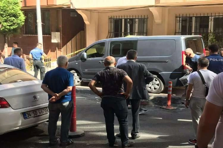 İstanbul’da silahlı saldırı: 2 yaralı haberinin görseli