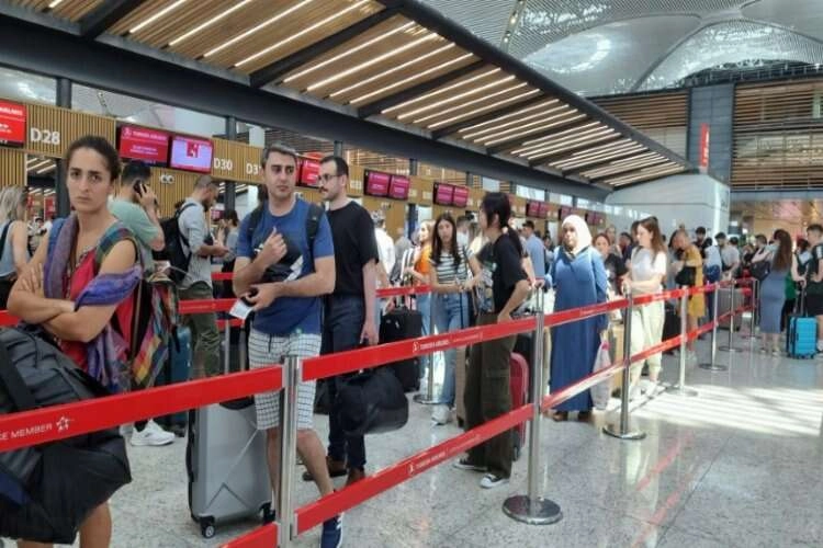 İstanbul Havalimanı'nda bayram telaşı haberinin görseli
