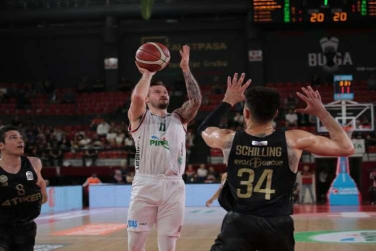 Thomas Akyazılı 2 yıl daha Pınar Karşıyaka'da haberinin görseli