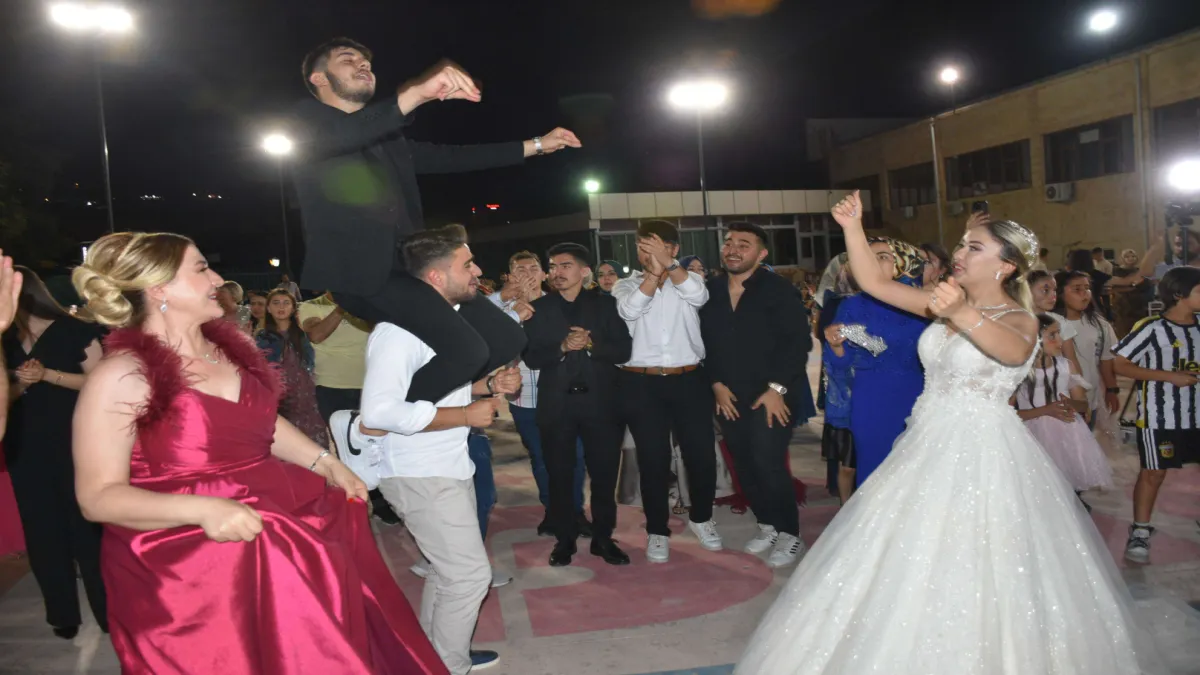 Avuka ve Altınsoy ailelerinin mutlu günü