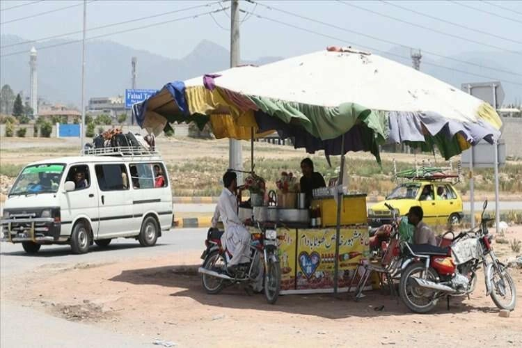 Pakistan'da aşırı sıcaktan ölenlerin sayısı artıyor haberinin görseli