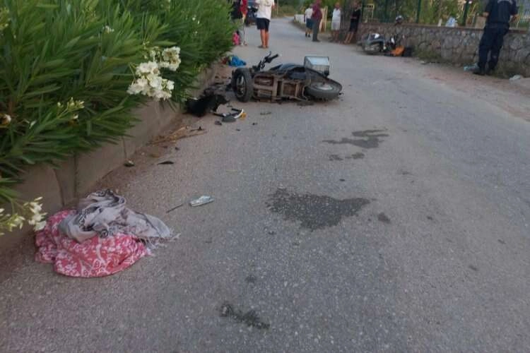 Muğla'da elektrikli bisiklet ve motosiklet çarpıştı haberinin görseli
