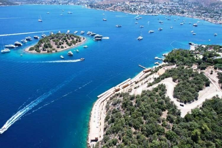 Muğla'da sosyetik sahile halk plajı haberinin görseli