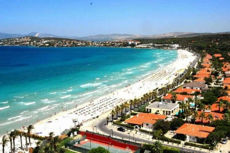 İşte Çeşme’de ücretsiz giriş yapabileceğiniz plajlar… haberinin görseli