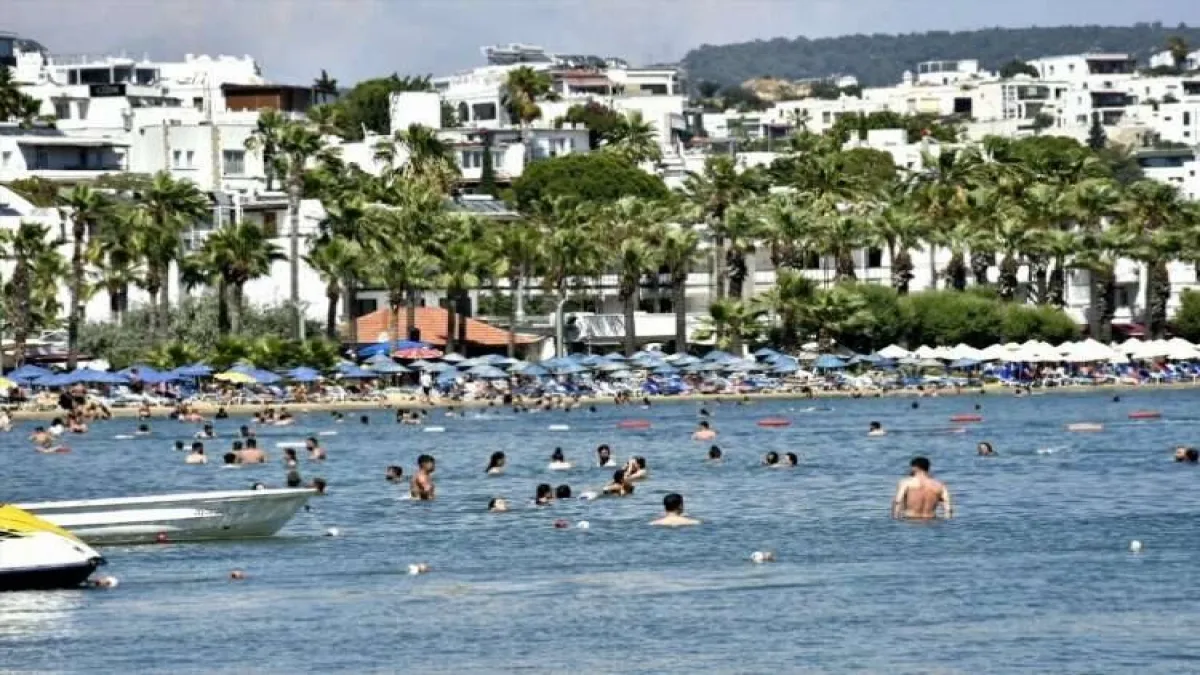 Muğla sahillerini tatilciler renklendirdi haberinin görseli