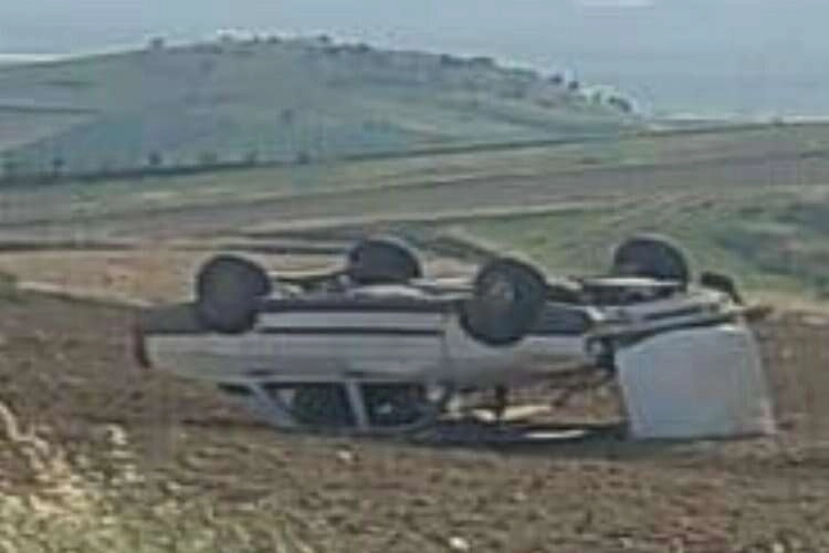 Manisa'da araç takla attı: Yaralılar var haberinin görseli