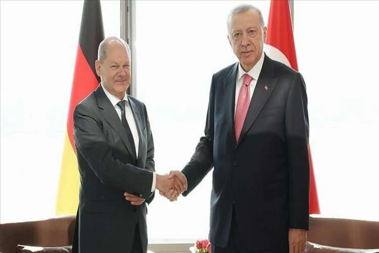 Cumhurbaşkanı Erdoğan, Almanya Başbakanı Scholz ile görüştü haberinin görseli