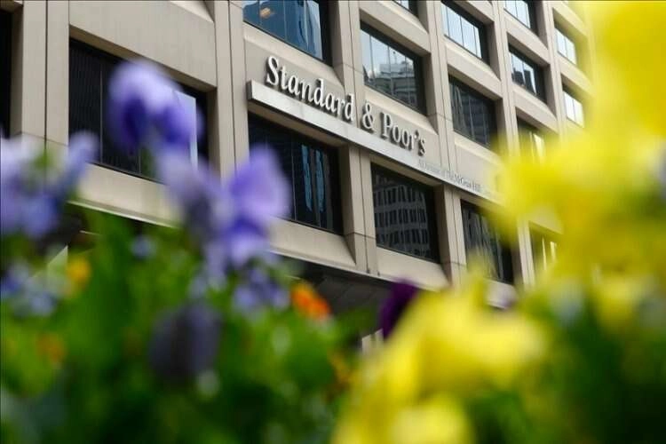 S&P küresel ekonomik büyüme tahminini yükseltti haberinin görseli