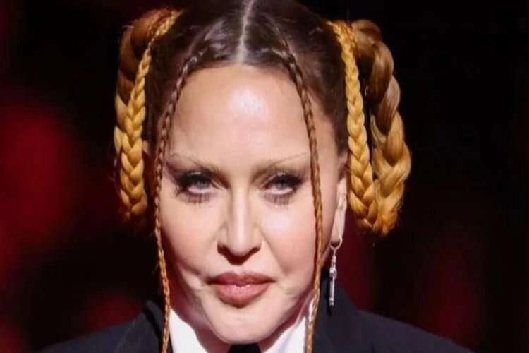 Madonna hayranlarını üzen haber... Hastaneye kaldırıldı