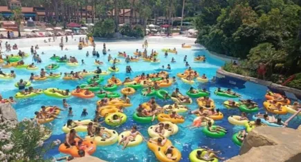 Kurban Bayramı'nda Kuşadası doldu taştı haberinin görseli