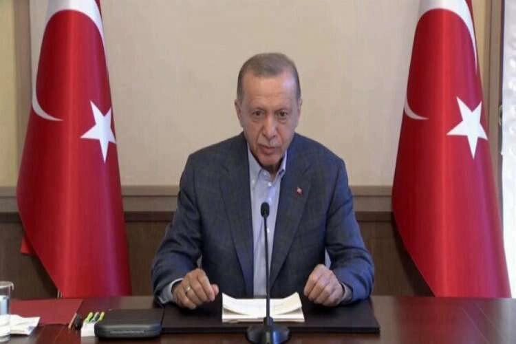 Cumhurbaşkanı Erdoğan partideki teşkilatlarla bayramlaştı haberinin görseli