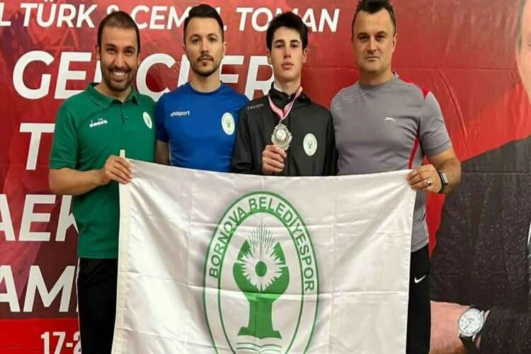 Bornova’nın gururu Bekir Osmanoğlu haberinin görseli