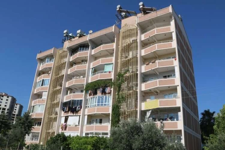 Hatay’da, TOKİ sakinleri Bayramı evlerinde geçiriyorlar haberinin görseli