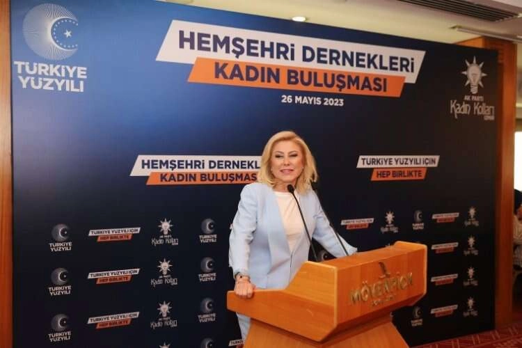 Şebnem Bursalı'dan sert tepki: Çevre yüzsüzleri! haberinin görseli