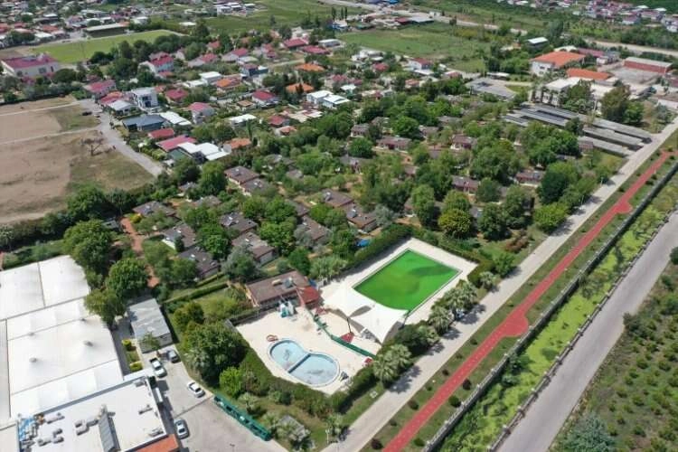 Depremin acı anılarını DSİ'nin İzmir kampında siliyorlar haberinin görseli