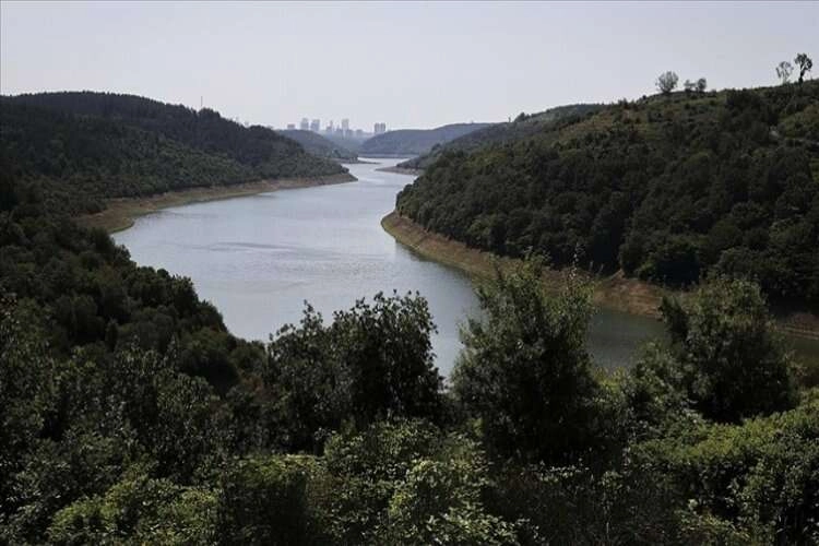 İstanbul' un 4 aylık suyu kaldı! haberinin görseli