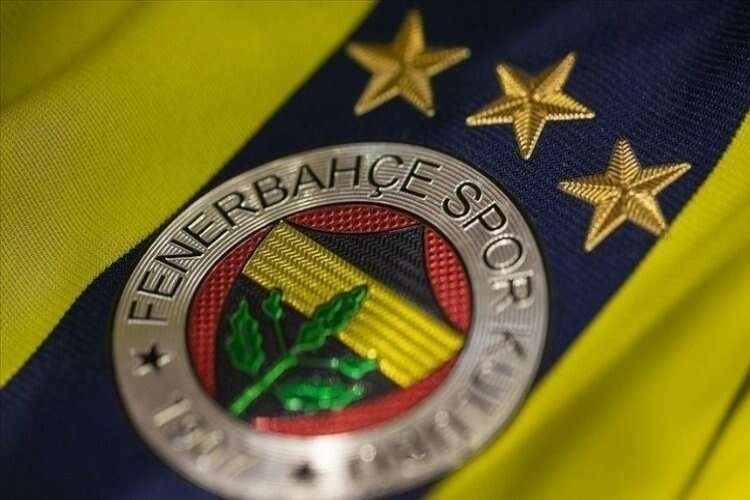 Fenerbahçe'de oyuncu değişikliği! haberinin görseli