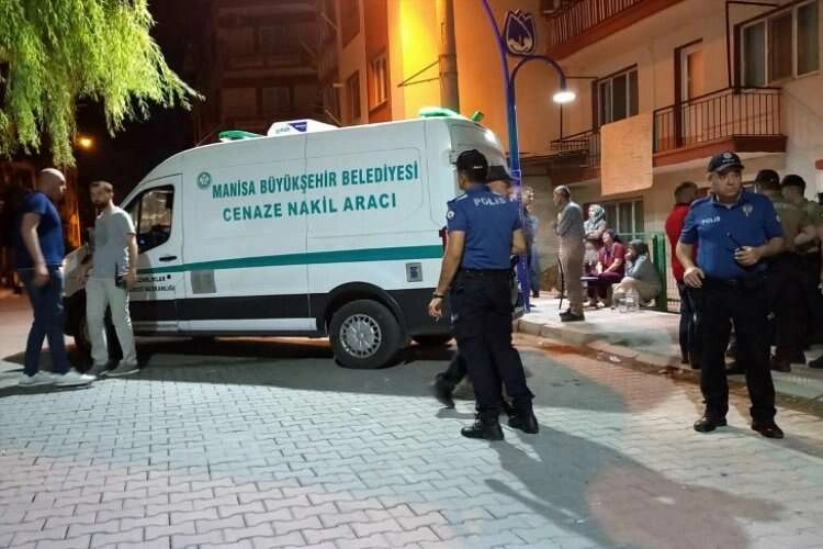 Tartıştığı annesini tabancayla öldürdü haberinin görseli