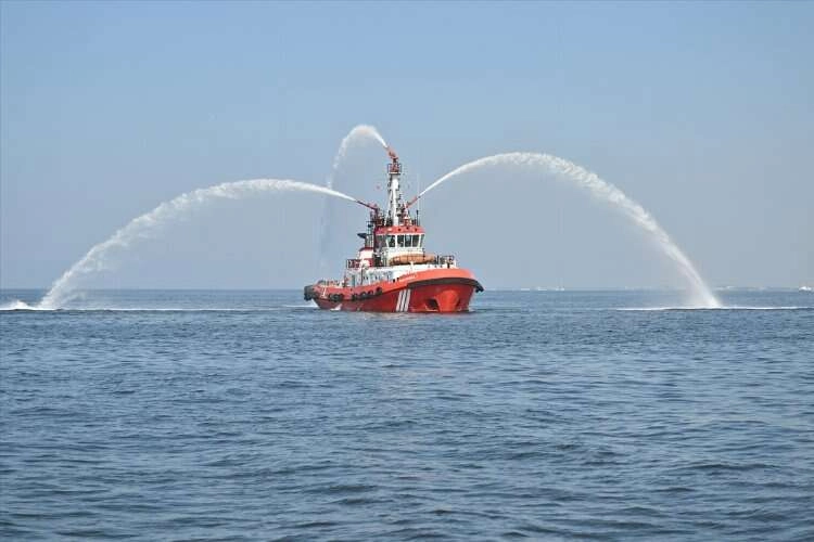 İzmir'de Denizcilik ve Kabotaj Bayramı kutlamaları yapıldı