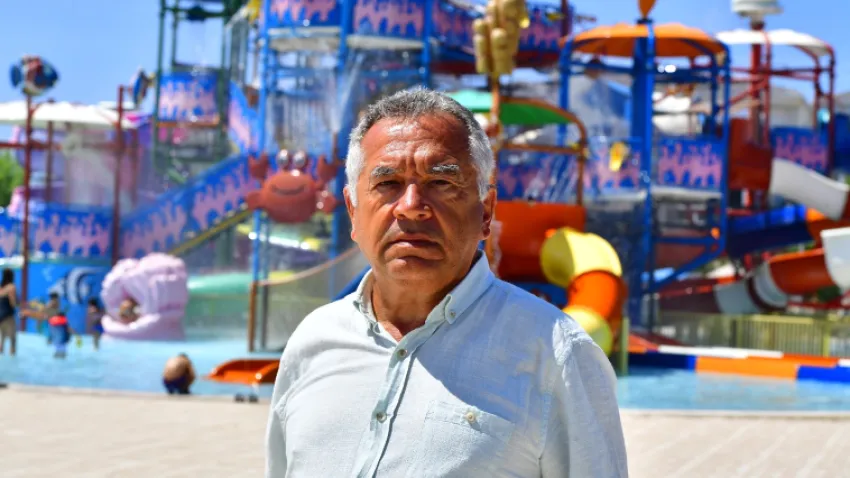İzmir Büyükşehir Belediyesi’nin iştiraki Tetusa A.Ş yönetimindeki Çeşme Alaçatı'daki Oasis Su Parkı tesisleri, bu yıl da alternatif eğlence imkanlarıyla konuklarının güzel bir tatil geçirmesini sağlıyor. Hijyen ve güvenlik kurallarına önem verilen tesis, tatilcilerin tercihleri arasında ilk sıralarda yer alıyor.