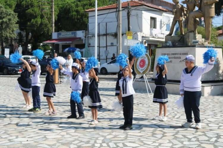 Denizcilik ve Kabotaj Bayramı Foça'da coşkuyla kutlandı haberinin görseli