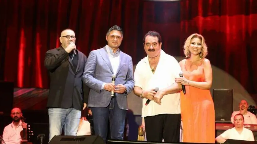 Müziğin Dev İsimlerinden İzmir’de Dev Konser  (14) (Özel)