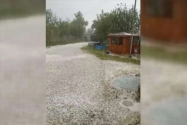 Kastamonu'da sağanak ve dolu etkili oldu haberinin görseli