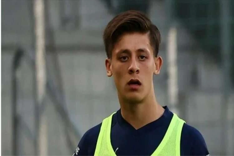 Arda Güler tercihini yaptı... İspanya'ya gidiyor haberinin görseli