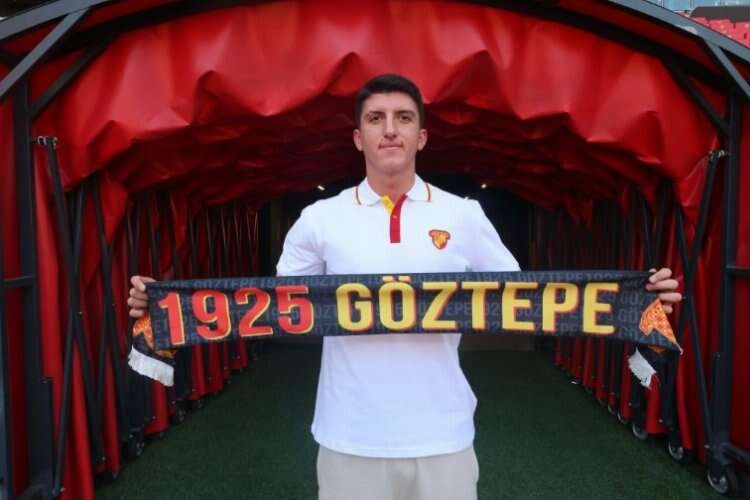 Göztepe, defansta Taha Altıkardeş ile anlaştı