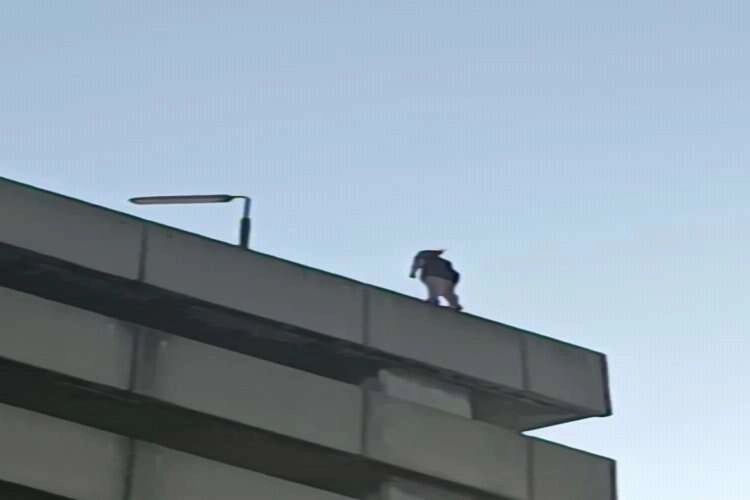 İzmir'de intihar: 33. kattan aşağı atladı haberinin görseli