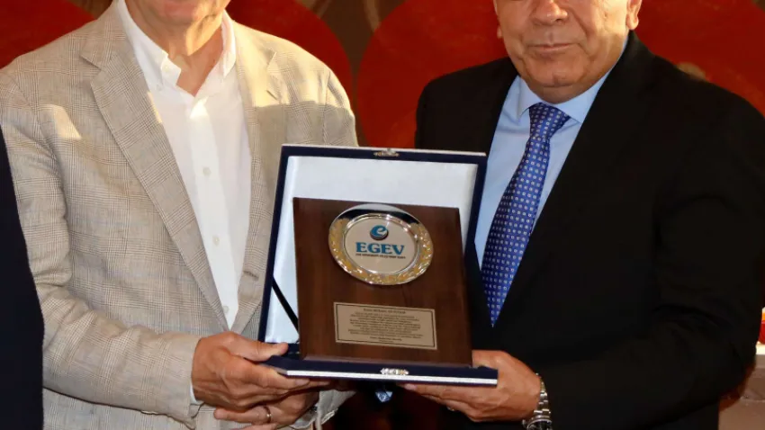 EGEV yenni başkanı Küçükkurt ve Eski Başkanı Ali Susam
