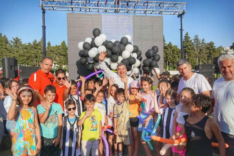 Çeşme Belediyespor Yaz Spor Okullarına rekor katılım haberinin görseli