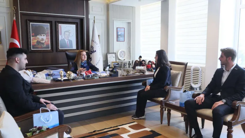 Dokuz Eylül Üniversitesi Rektörü Nükhet Hotar