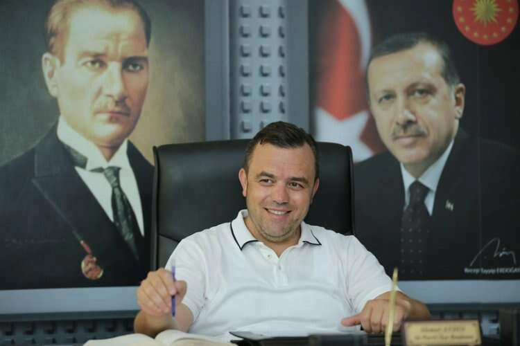 AK Partili Aydın: Akarca 303 gündür mahalle olmayı bekliyor haberinin görseli