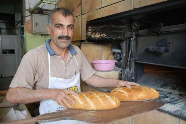 Uşak'ta ekmek yeni fiyatıyla raflarda