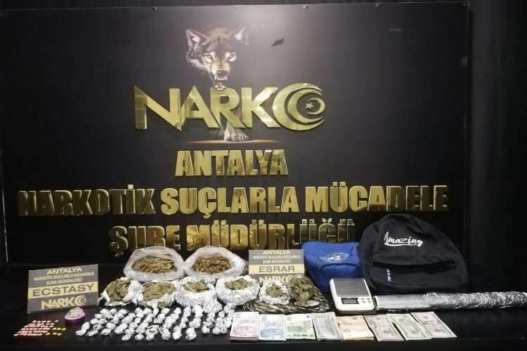 Polisten zehir tacirlerine büyük darbe haberinin görseli