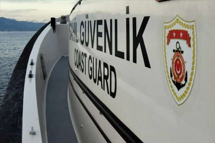 Çeşme'de düzensiz göçmenler yakalandı haberinin görseli