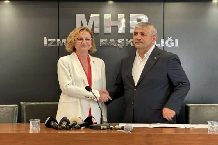 İYİ Partili Arzu Yıldırım, MHP'ye geçti haberinin görseli