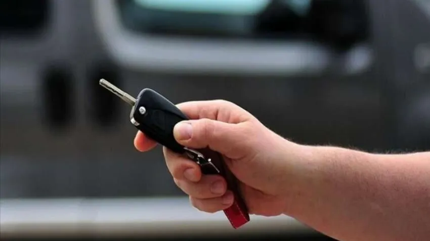 Ticaret Bakanlığı’ndan ikinci el araçlarına uyarı! haberinin görseli