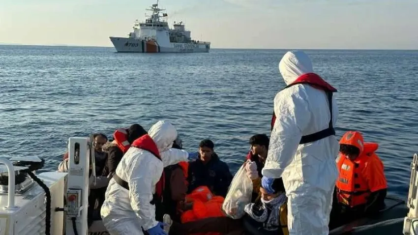 Haziranda 15 bini aşkın düzensiz göçmen yakalandı haberinin görseli