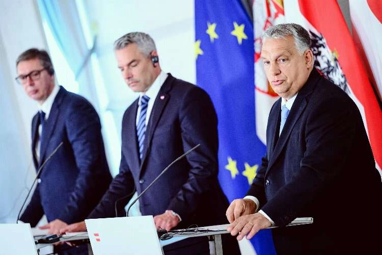 Macaristan Başbakanı: Türkiye ile temas halindeyiz haberinin görseli
