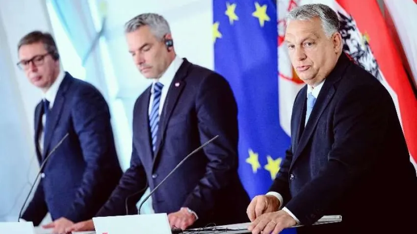 Macaristan Başbakanı: Türkiye ile temas halindeyiz haberinin görseli