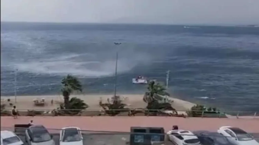 Dikili'de hortum paniği: Tatilcilerin zor anları!