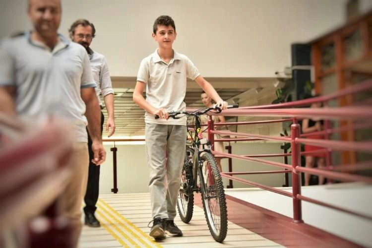 Kemalpaşa’da öğrencilerin sınav gururu haberinin görseli