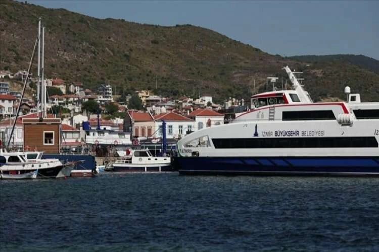 İzmirliler dikkat! Yaz vapur seferleri iptal oldu haberinin görseli