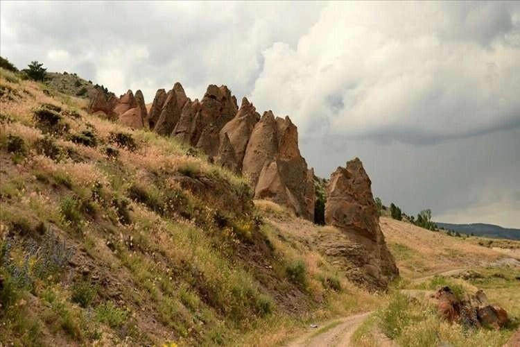 Komdere Vadisi'ndeki peri bacaları turizme kazandırılacak