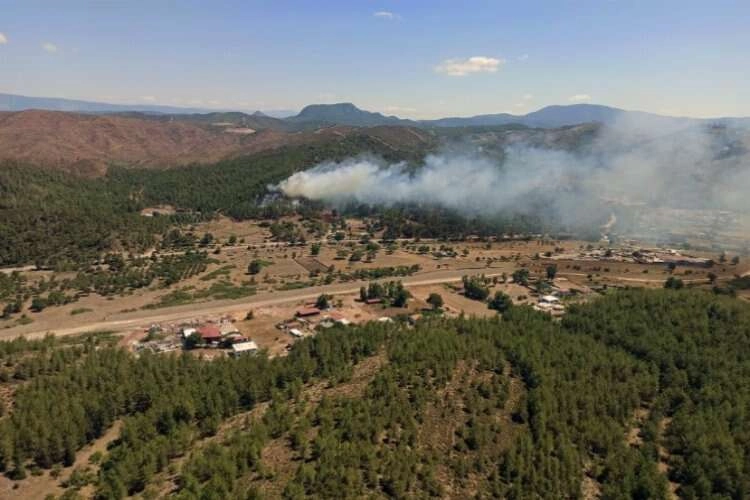 Muğla'da 6 farklı noktada yangın haberinin görseli